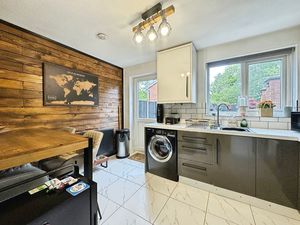 Kitchen - click for photo gallery